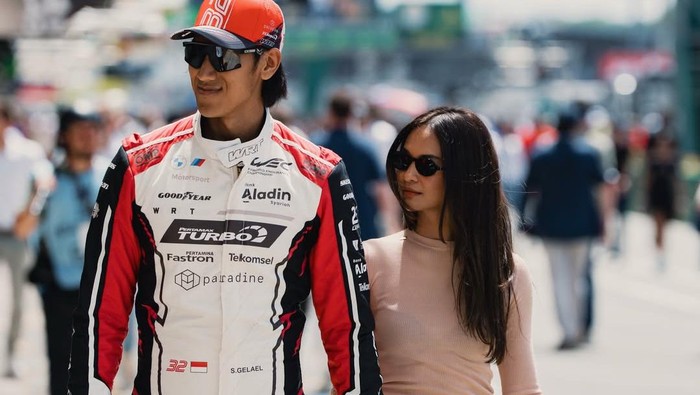 Sweet! Hana Malasan Setia Temani Sean Gelael Balapan di Le Mans