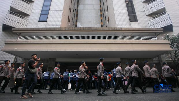 Hotel Sultan di kawasan Senayan, Jakarta Pusat, resmi beralih ke penguasaan negara setelah proses eksekusi pengosongan lahan dilaksanakan pada Kamis (18/6/2026).  (CNBC Indonesia/Faisal Rahman)