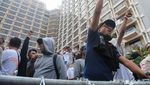 Hotel Sultan Dieksekusi, Massa Mengamuk dan Bentrok dengan Aparat