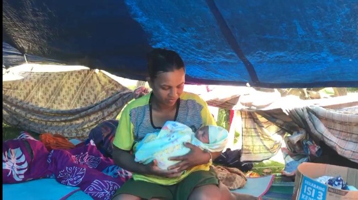 Ibu Arciana, perempuan di Sigi yang melahirkan di tenda darurat saat Gempa mengguncang wilayah tersebut, Selasa (16/6/2026).