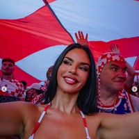 Gaya Seksi Miss Kroasia yang Kembali Bikin Heboh di Piala Dunia 2026