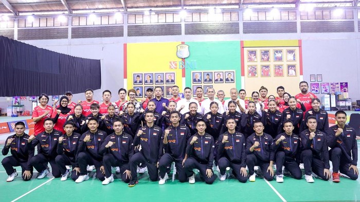 PP PBSI menjadikan Kejuaraan Asia Junior 2026 dan Kejuaraan Dunia Junior 2026 sebagai target utama tim bulutangkis junior Indonesia. Sebanyak 26 atlet disiapkan untuk tampil di Kejuaraan Asia Junior (AJC) 2026 yang berlangsung di Yatsushiro, Kumamoto