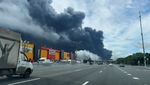 Kilang Minyak Rusia Terbakar Dihantam Serangan Terbesar Ukraina