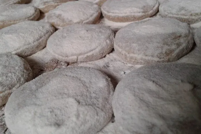 Kue Geplak khas Betawi Kue Geplak khas Betawi
