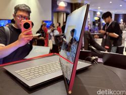 Unik! Laptop Lenovo Bisa Geleng-geleng Sendiri Ikuti Pengguna