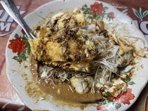 Nyamm! 10 Ketoprak Enak di Jakarta, Bumbu Kacangnya Medok