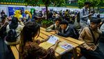 Pencari Kerja Serbu Bursa Kerja