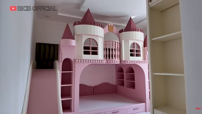 Penampakan kamar Moana di rumah Ria Ricis yang Baru