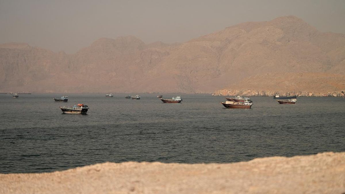 US rejects Iran's tariffs in Strait of Hormuz & world news