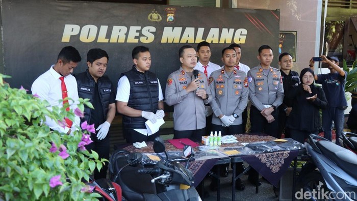Polisi amankan dua pemuda kedapatan bawa sajam saat konvoi malam 1 Suro