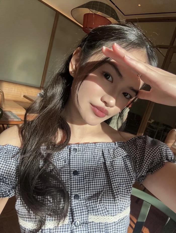 Potret Aqila Zhavira, Mantan Bentrand Peto Saat Minum Matcha hingga Makan Steak