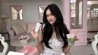 Potret Aqila Zhavira, Mantan Bentrand Peto Saat Minum Matcha hingga Makan Steak