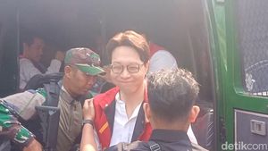 Senyum Richard Lee di Sidang Perdana Dugaan Pelangaran Perlindungan Konsumen