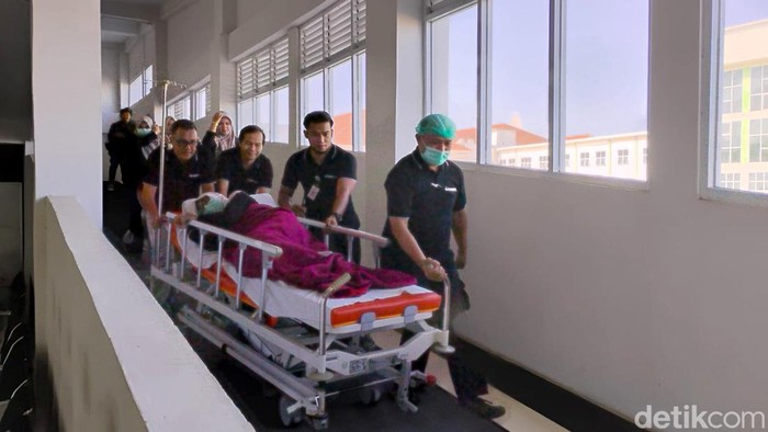 Simulasi Penanggulangan Gempa di RSUD dr Darsono Pacitan