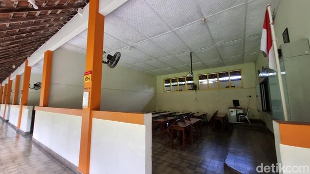 SMA DE BRITTO Ruang kelas berjuluk 'kandang kuda' di SMA De Britto Jogja. Foto diunggah Kamis (18/6/2026).