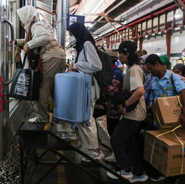 Pemerintah Beri Diskon Kereta dan Kapal untuk Genjot Ekonomi