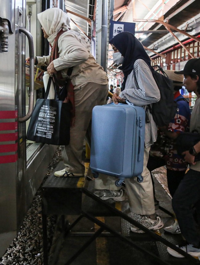 Pemerintah Beri Diskon Kereta dan Kapal untuk Genjot Ekonomi