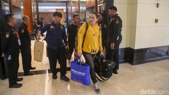Hotel Sultan Eksekusi, Resepsionis Kosong, Tamu Tinggalkan Hotel