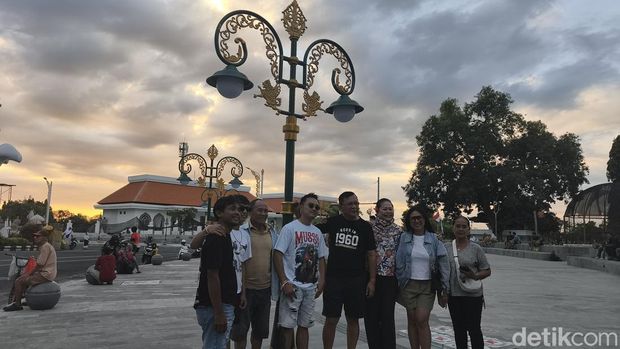 Suasana Titik Nol kota Singaraja, Buleleng, Bali, di sore hari, Kamis (18/6/2026). (Made Wijaya Kusuma/detikBali) Suasana Titik Nol kota Singaraja, Buleleng, Bali, di sore hari, Kamis (18/6/2026). (Made Wijaya Kusuma/detikBali)