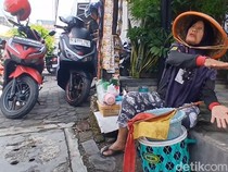 Cerita Jukir Wanita Brebes Nombok 3 Gelas Kopi Saat Gagalkan Pencurian Rp 3,6 M