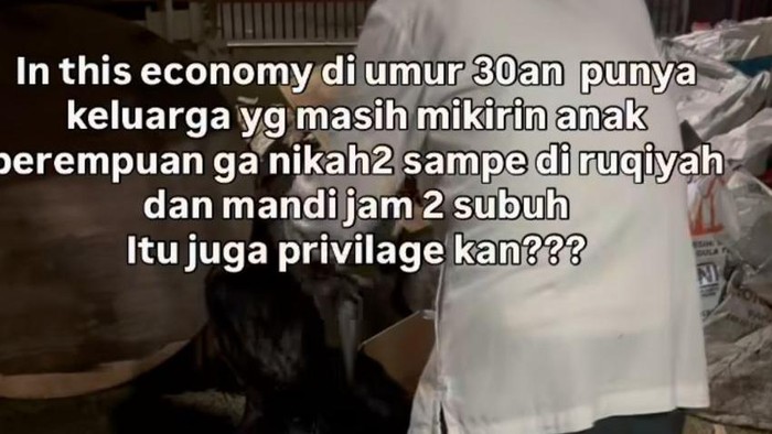 Viral wanita 32 tahun ini pasrah diruqyah dan mandi jam 2 subuh oleh keluarga karena belum menikah.