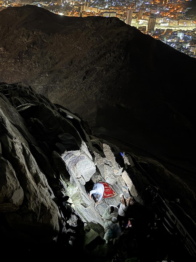 Ziarah ke Gua Hira, Perjalanan Spiritual Menembus Jejak Kenabian