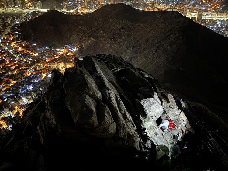 Ziarah ke Gua Hira, Perjalanan Spiritual Menembus Jejak Kenabian