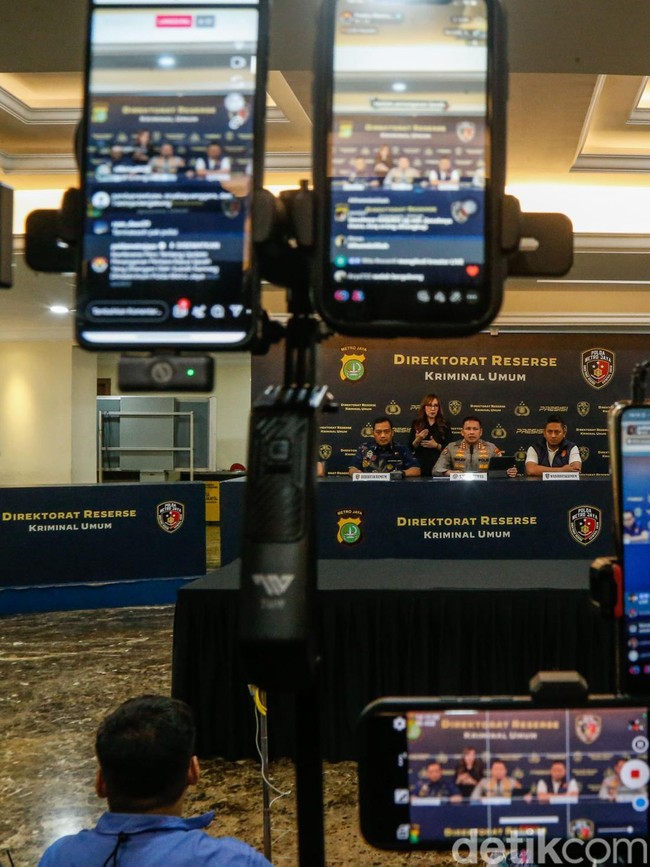 Berkas Lengkap, Kasus Roy Suryo dan dr Tifa soal Ijazah Jokowi Berlanjut