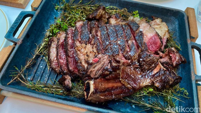 Genap Setahun di Jakarta, Restoran Basque Ini Punya Menu Baru nan Nikmat
