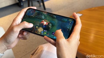 Sektor performa ditenagai chipset MediaTek Helio G100 Ultimate berbasis fabrikasi 6 nanometer menjanjikan game mobile lancar dimainkan. Foto: Adi FR/detikINET