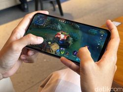 Unboxing Infinix Hot 70, HP Baterai 6.000 mAh Harga Rp 2 Jutaan