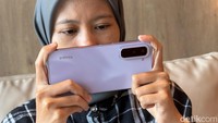 Unboxing Infinix Hot 70, HP Baterai 6.000 mAh Harga Rp 2 Jutaan