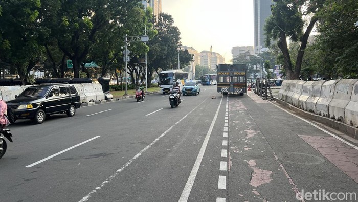 Jalan Medan Merdeka Selatan pukul 17.20 WIB. (Adhfar/detikcom)