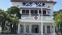 Unair Proses Etik Sejoli Mahasiswa Mesum dalam Kelas, Ortu Ikut Dipanggil