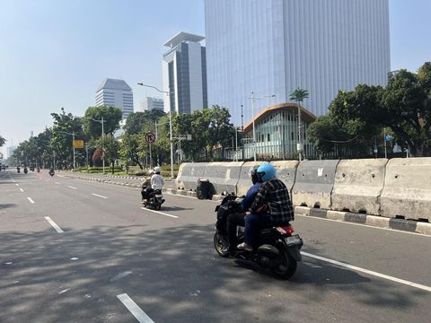Lalin di Patung Kuda, Jakpus, kembali normal demo dari massa pedagang dan petani membubarkan diri (Adhfar/detikcom)