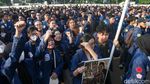 Massa Mahasiswa Gelar Aksi Tritura di Depan DPR