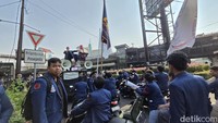 Hendak Demo, Mahasiswa Trisakti Konvoi Menuju Gedung DPR