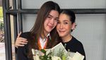 Air Mata Mieke Amalia, Kayra Miendra Lulus Sidang Kuliah