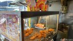 Murah Meriah! Jajan Ayam Goreng dan Chicken Skin Rp 8 Ribuan
