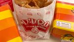 Murah Meriah! Jajan Ayam Goreng dan Chicken Skin Rp 8 Ribuan