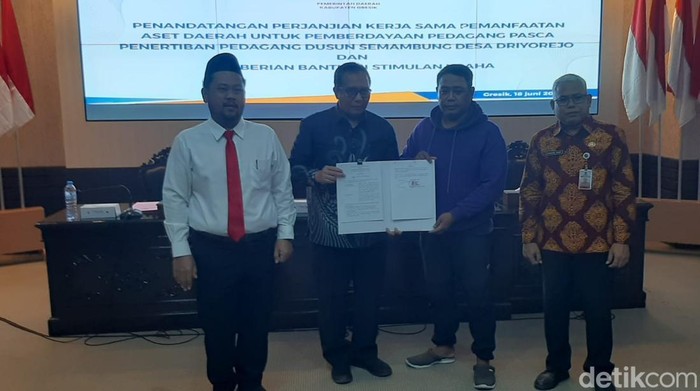 Pemkab Gresik atasi polemik PKL Semambung