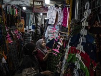 Potret Denyut UMKM di Pasar Johar Semarang