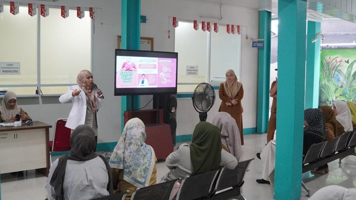 RSUD Labuang Baji Makassar menggelar skrining kanker payudara secara gratis.
