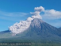 Gunung Semeru Erupsi, TNBTS Tegaskan Pendakian Masih Ditutup