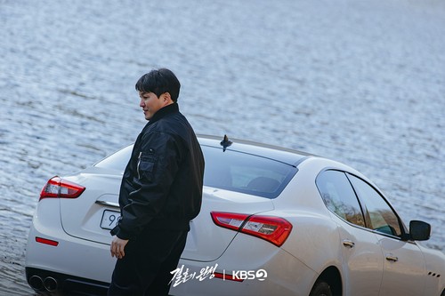 Penampilan Kim Dae Myung di drama Korea The Husband.