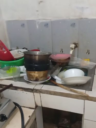 Viral curhat ibu rumah tangga saat sakit, rumah berantakan karena urusan domestik dianggap tugas istri saja, sedangkan suami tak ikut peka dan bantu beberes.