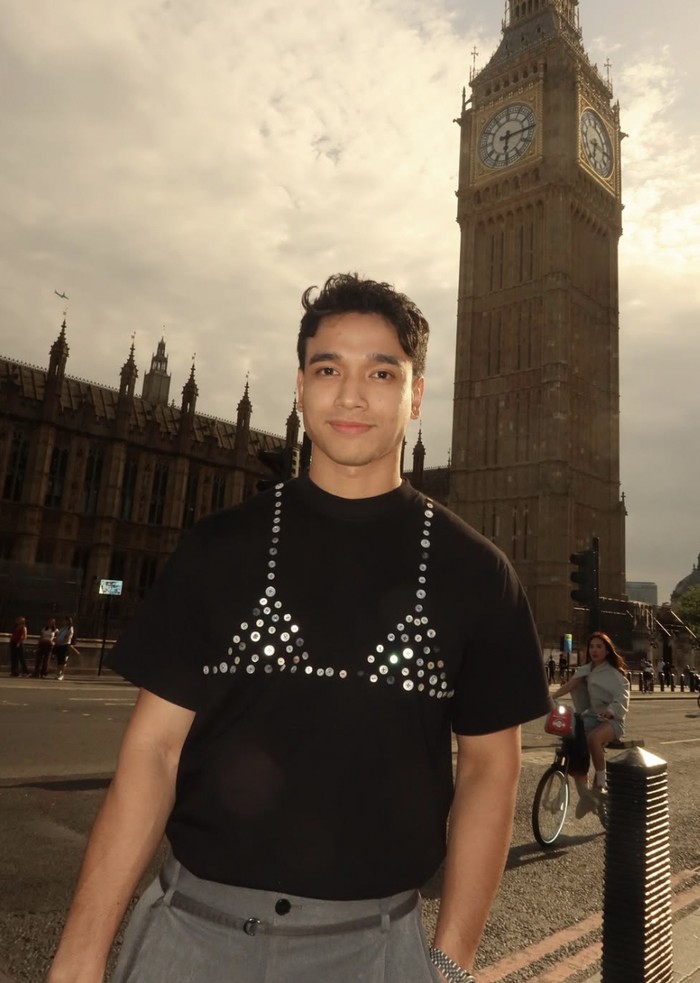 10 Momen Makan Fadly Faisal yang Curi Perhatian, Ada Buaya Panggang!