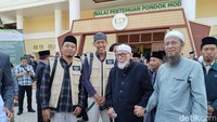 Baasyir juga menyampaikan pandangannya terkait perjuangan umat Islam menegakkan daulah Islamiyah(Foto: Charolin Pebrianti/detikJatim)