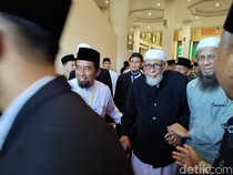 Momen Abu Bakar Baasyir Hadiri Milad Seabad PMD Gontor