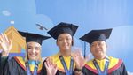 Bisa Dicontoh! Ashanty, Anang Hermansyah dan Azriel Wisuda Bareng